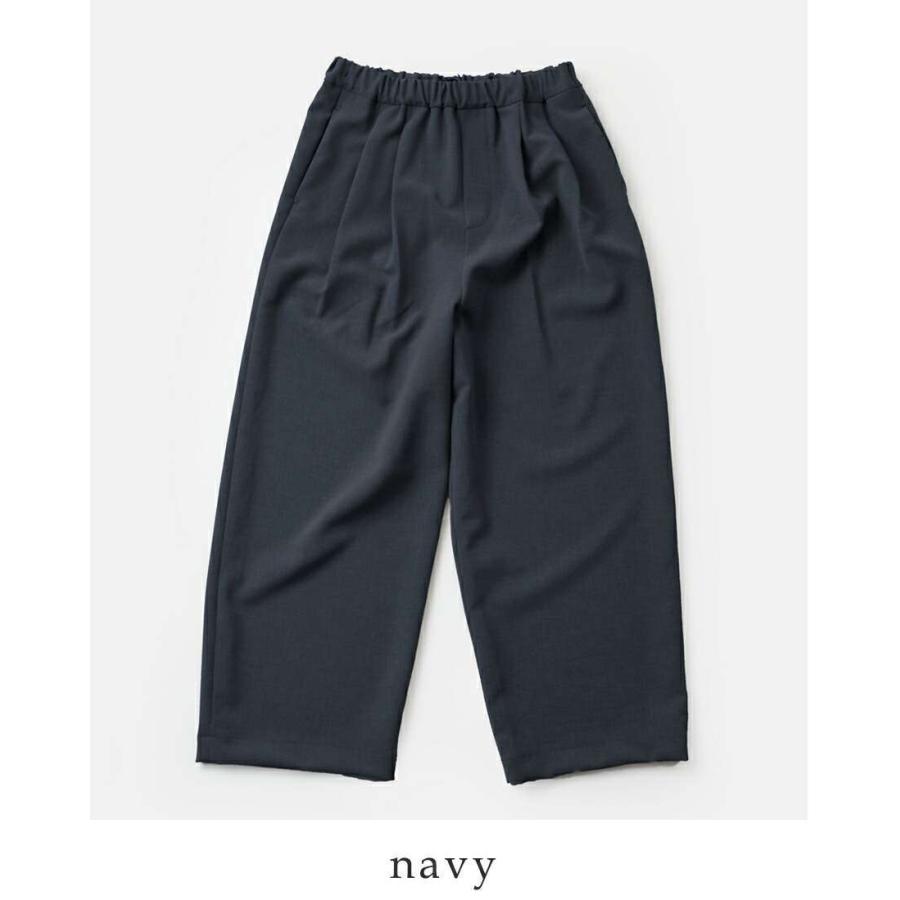 美品 TRAVAIL MANUEL ダブルクロス 2タックパンツ M 黒 TRAVAIL MANUEL トラバイユマニュアル ダブルクロス 2タック