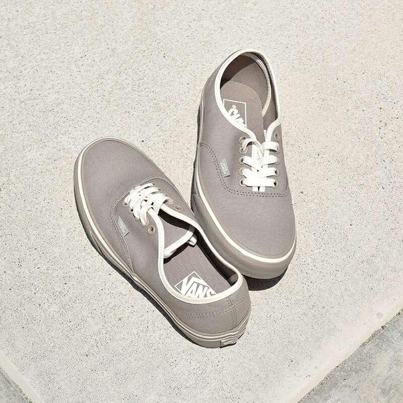 VANS（ヴァンズ） オーセンティック ローカット スニーカー Authentic