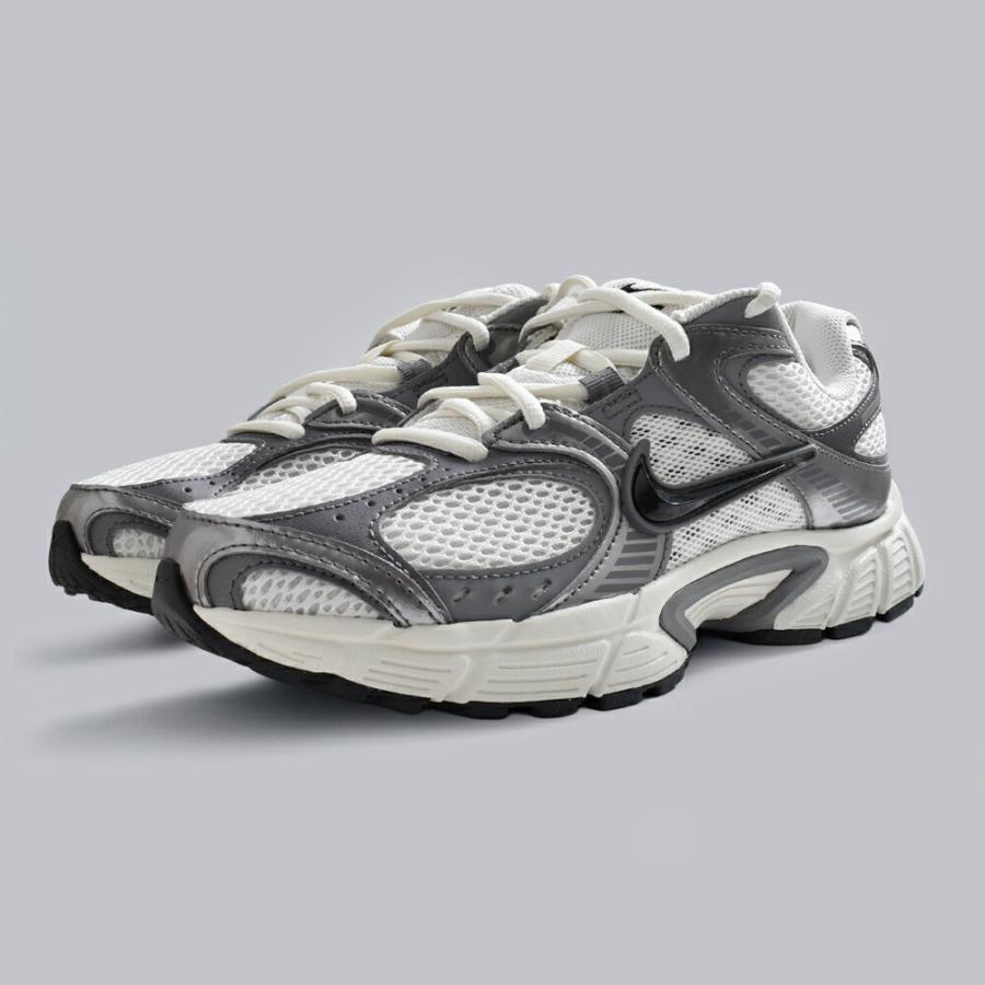 NIKE（ナイキ） NIKE V5 RNR スニーカー hj5228 レディース 春夏海外