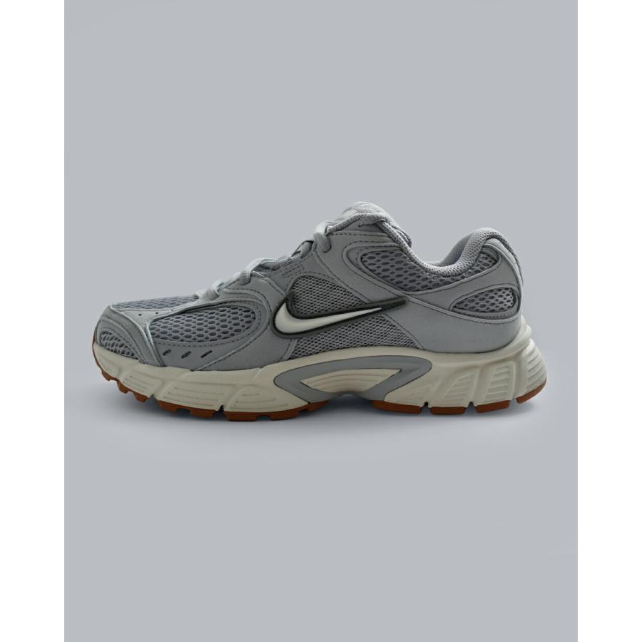 NIKE（ナイキ） NIKE V5 RNR スニーカー ii6292 レディース 海外出荷
