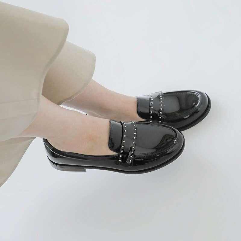 TEMPERATE テンパレイト スタッズベルト スリッポン シューズ