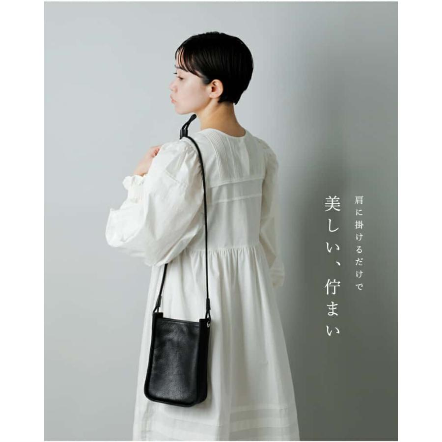 POMTATA（ポンタタ） カウレザー スクエア ショルダー バッグ OWEN LE