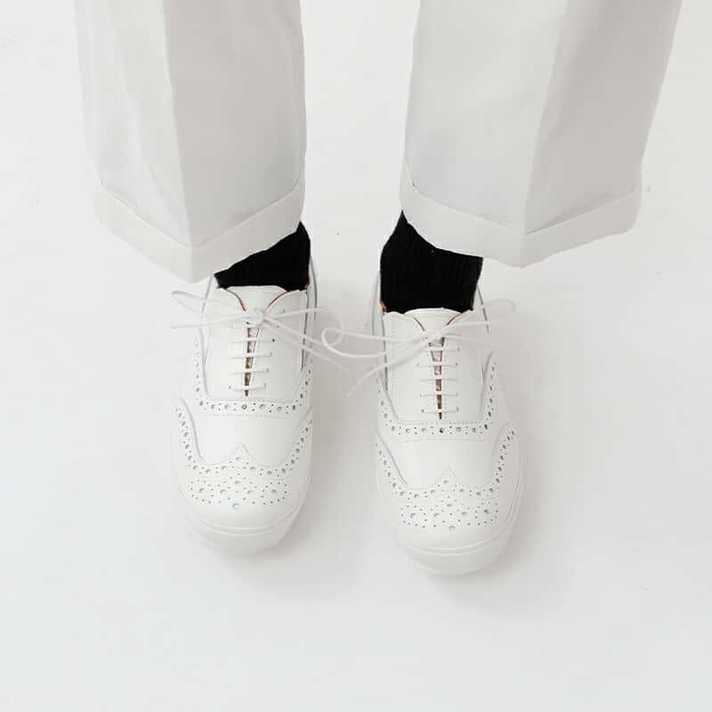 美品 entre amis 31 イタリア製 定価¥40,000程 chausser ses amis by セザミバイショセ メダリオン レザー
