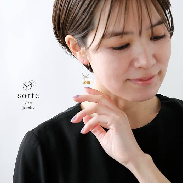 sorte ソルテ ガラス×ゴールドフープピアス : aranciato ヤフー店 
