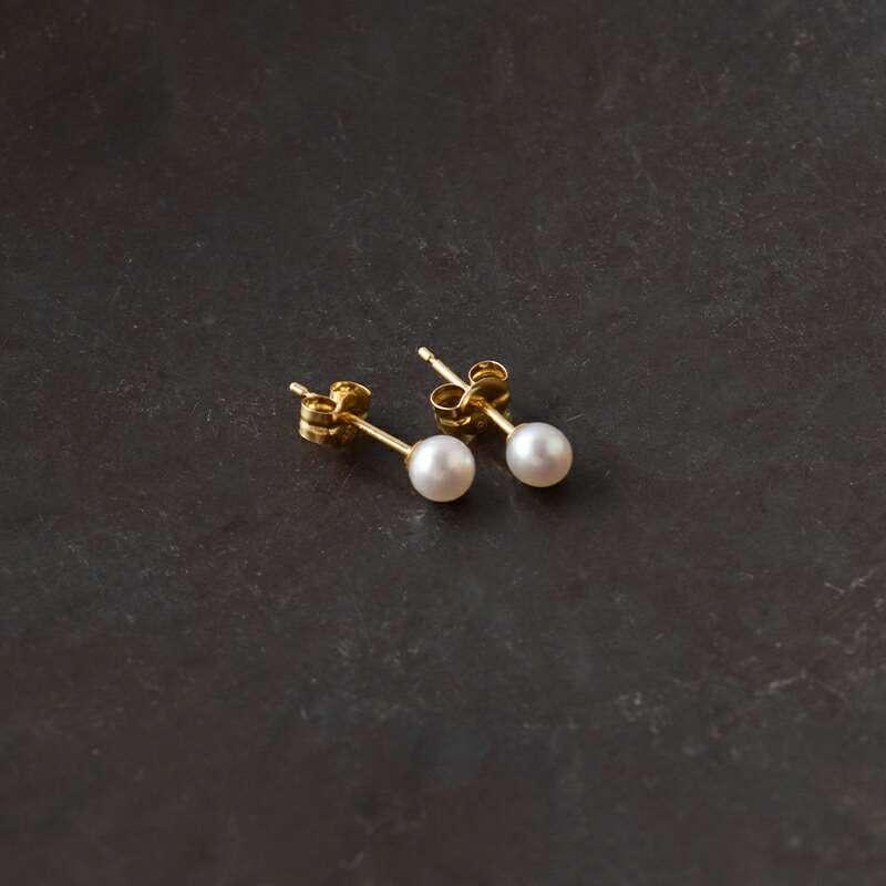 SOURCE ソウス スモール ベビーパール ポスト ピアス Small Baby Pearl
