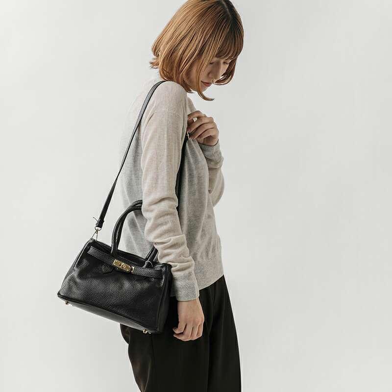 AULENTTI（オウレンティ） ショルダーバッグ ドラーロ レザー 2way st