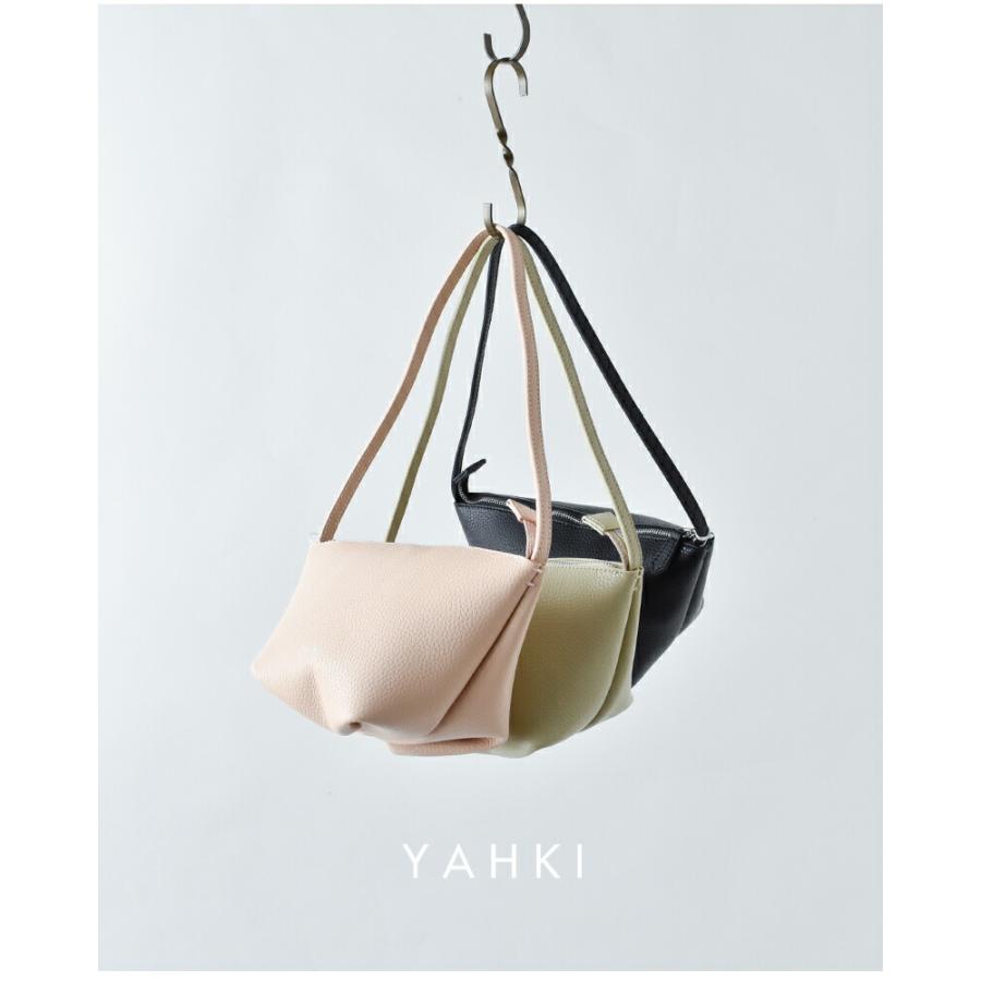 YAHKI（ヤーキ） シュリンク ダブルフェイスレザー ショルダーバッグ