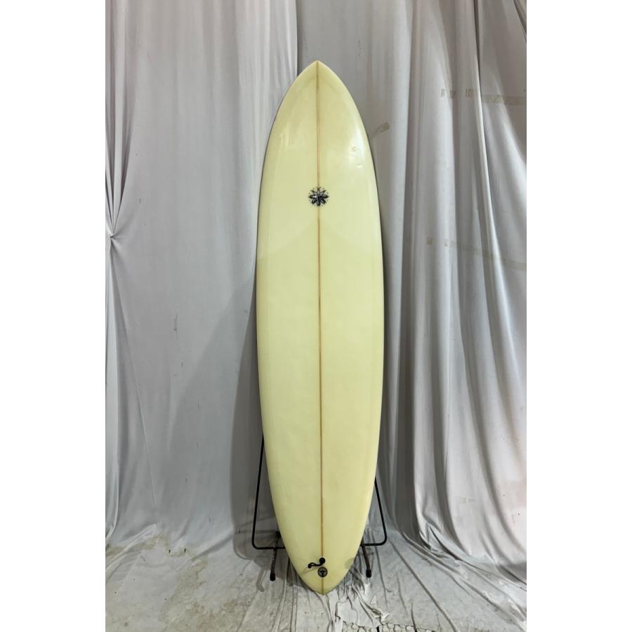 Revelation tappyシェイプミッドレングスフィン付き Revelation Surfboards