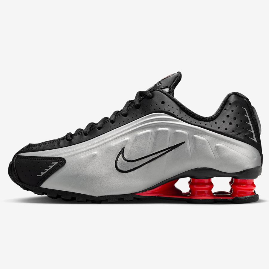 NIKE（ナイキ） ショックス R4 [W SHOX R4] ブラック/ライトクリムゾン