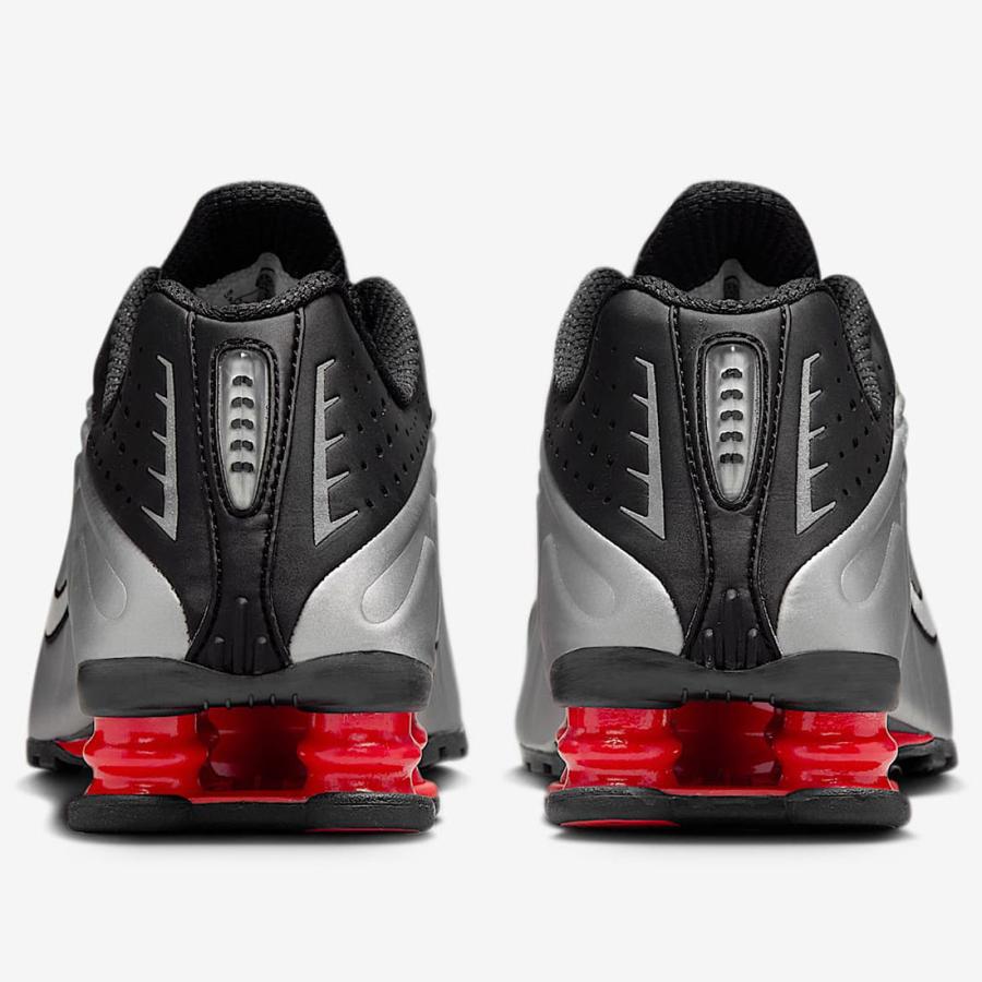 NIKE（ナイキ） ショックス R4 [W SHOX R4] ブラック/ライトクリムゾン