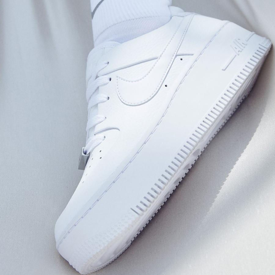 [ナイキ] エア フォース 1 セージ LOW [W AF1 SAGE LOW] ホワイト/ホワイト/ホワイト AR5339-100 日本国内正規品の画像