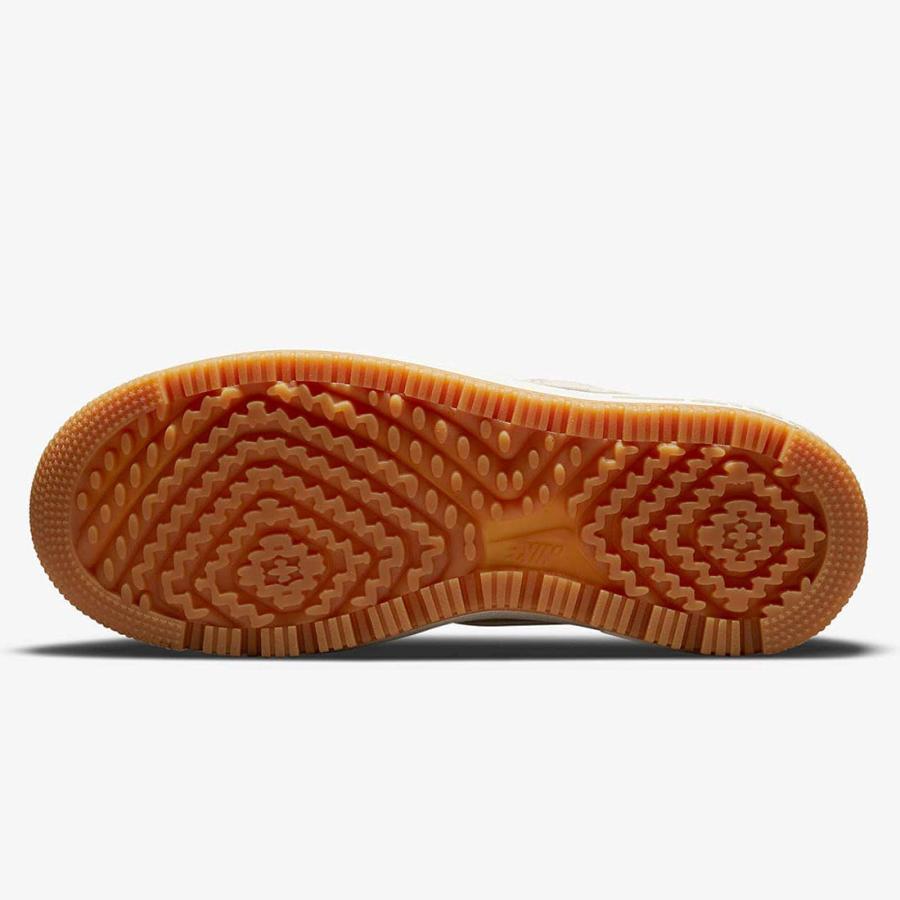 NIKE（ナイキ） エア フォース 1 ラックス[AIR FORCE 1 LUX] パール