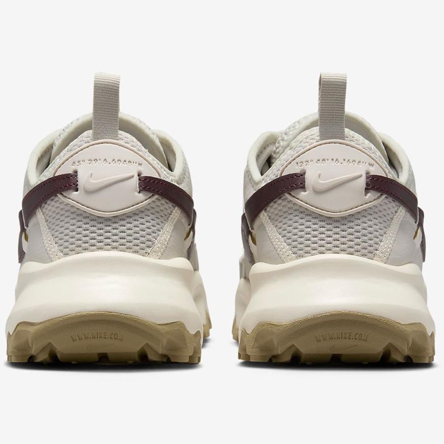 NIKE（ナイキ） TC 7900 [W TC 7900] ライトボーン/ペールアイボリー