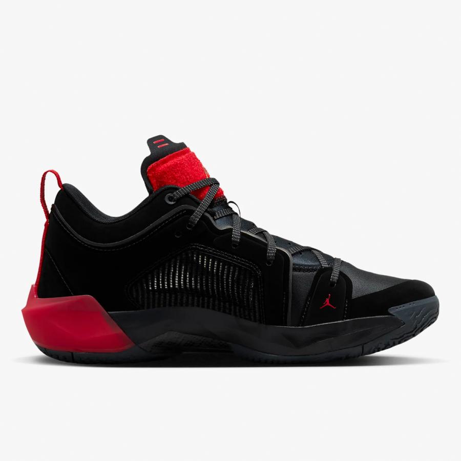 NIKE（ナイキ） エア ジョーダン 37 ロー PF [AIR JORDAN 37 LOW PF