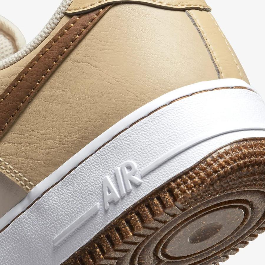 NIKE（ナイキ） エア フォース 1 '07 LV8 [AIR FORCE 1 '07 LV8