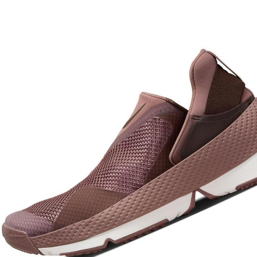 NIKE（ナイキ） ゴー フライイーズ [W Go FlyEase] ワインレッド