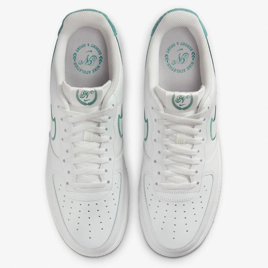 NIKE（ナイキ） エア フォース 1 '07 LV8 AIR FORCE 1 '07 LV8