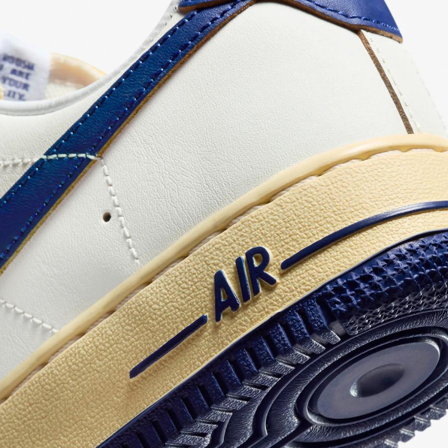 NIKE（ナイキ） エア フォース 1 '07 [W AIR FORCE 1 '07] セイル