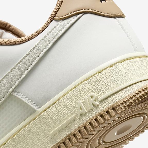 NIKE [ナイキ] エア フォース 1 '07 LV8 [AIR FORCE LV8