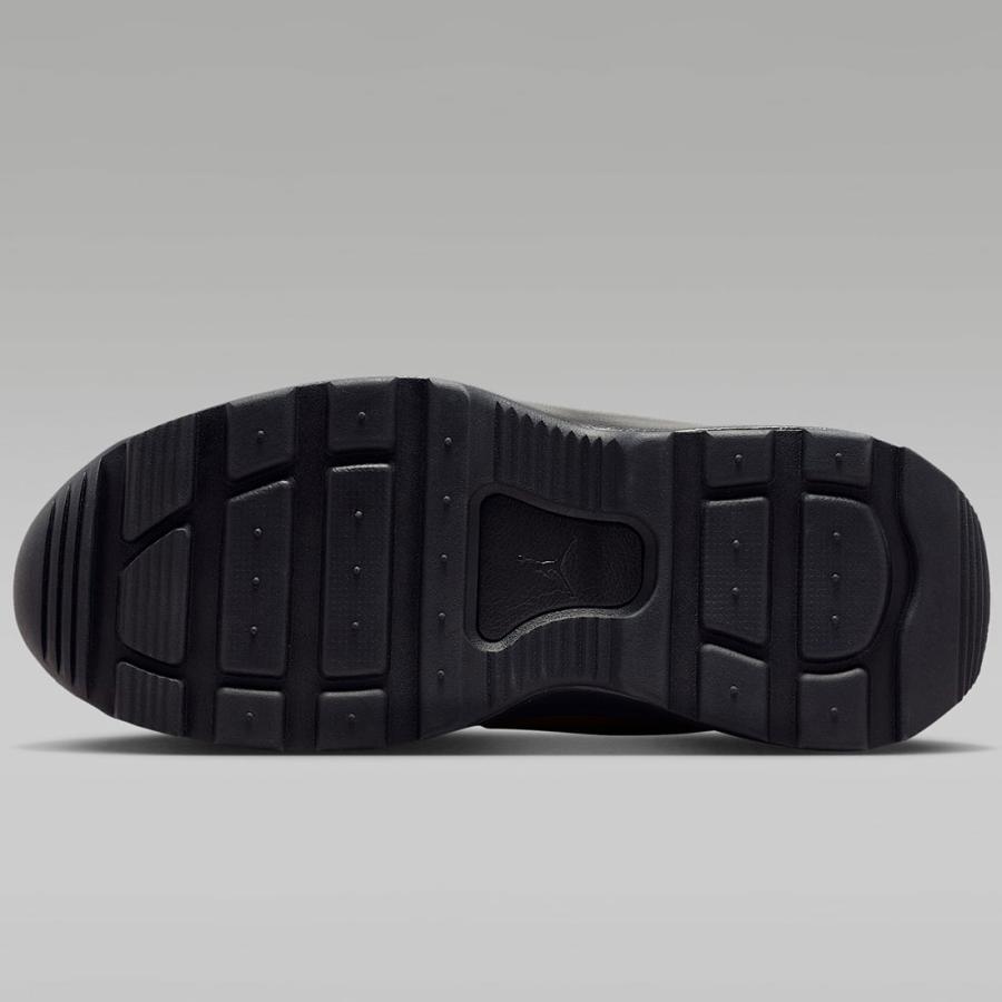 NIKE（ナイキ） ジョーダンシティ [JORDAN CITY] フラックス/ブラック