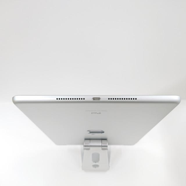 Apple iPad シルバー 本体　32GB wifi Amazon.co.jp: 【整備済み品】 Apple iPad (第8世代) Wi-Fi