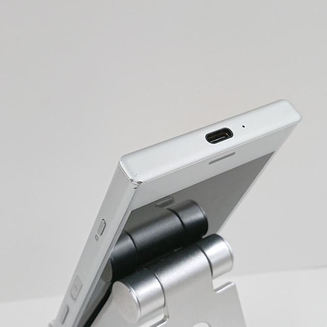Xperia XZ1 Compact SO-02K ドコモ ホワイトシルバー 送料無料 即決