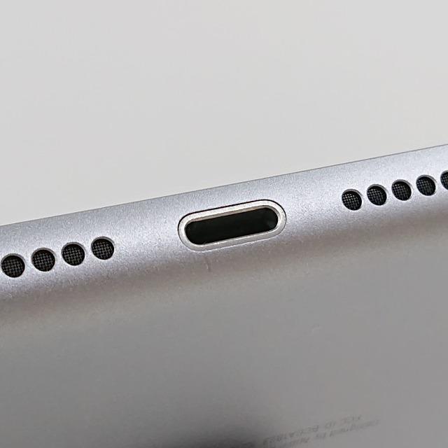 iPad 第5世代 Wi-Fi+Cellular 32GB au スペースグレイ 送料無料 即決