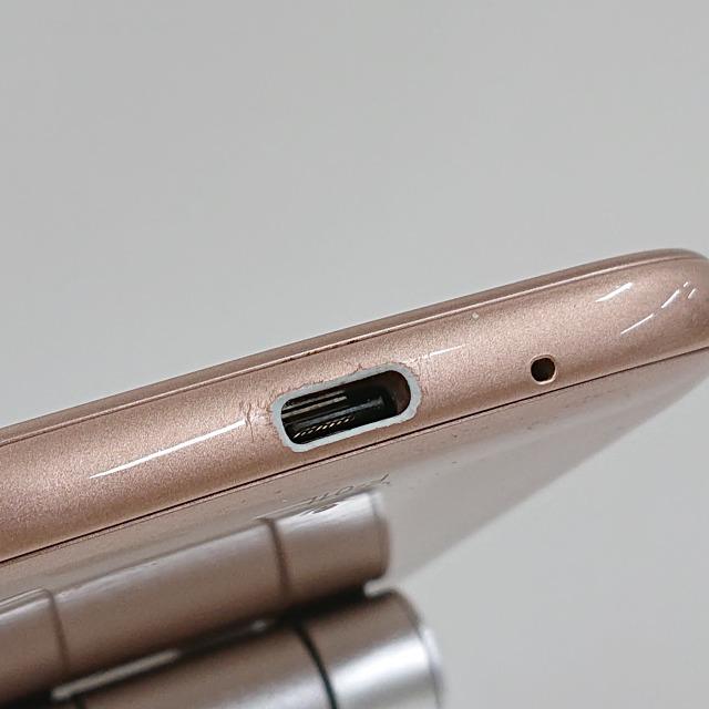 らくらくスマートフォン me F-01L ドコモ ゴールド 送料無料 即決 本体