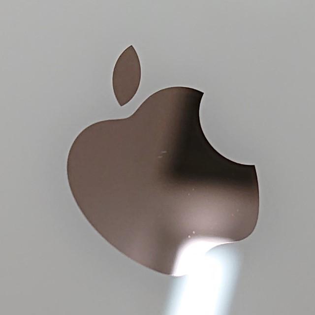 iPhone8 64GB ドコモ ゴールド 送料無料 即決 本体 c11086 : アーク