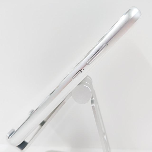 AQUOS R compact SHV41 au ムーンホワイト 送料無料 即決 本体 c11292