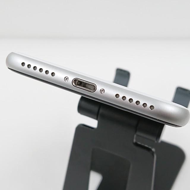 iPhoneSE 第2世代 64GB ドコモ ホワイト 送料無料 即決 本体 c11774