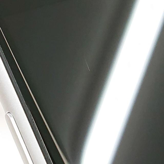 iPhoneSE 第2世代 128GB SIMフリー ホワイト 送料無料 即決 本体
