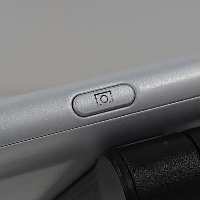 らくらくスマートフォン F-52B ドコモ ホワイト 送料無料 即決 本体