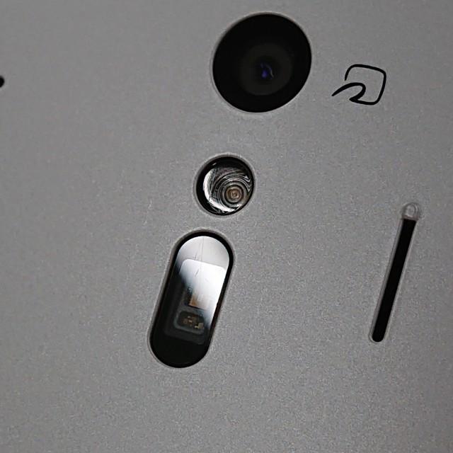 らくらくスマートフォン F-42A ドコモ ホワイト 送料無料 即決 本体