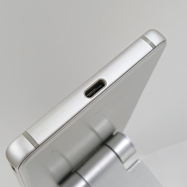 arrows NX F-01K ドコモ アイボリーホワイト 送料無料 即決 本体