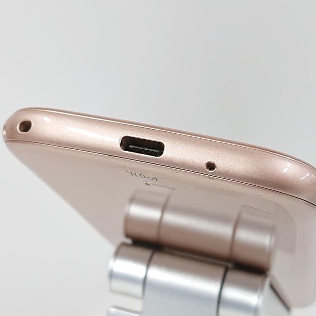 らくらくスマートフォン me F-01L ドコモ ゴールド 送料無料 即決 本体