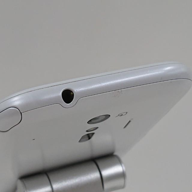 らくらくスマートフォン F-42A ドコモ ホワイト 送料無料 即決 本体