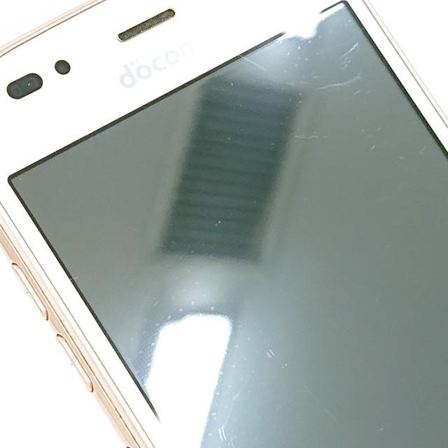 らくらくスマートフォン me F-01L ドコモ ゴールド 送料無料 即決 本体