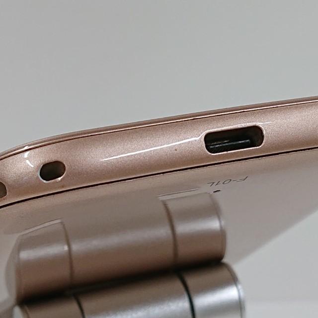 らくらくスマートフォン me F-01L ドコモ ゴールド 送料無料 即決 本体