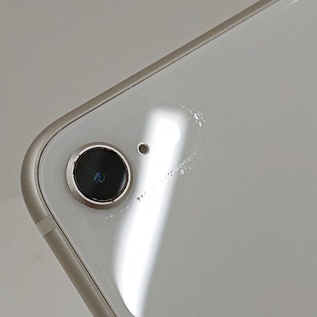iPhoneSE 第3世代 256GB ドコモ スターライト 送料無料 即決 本体