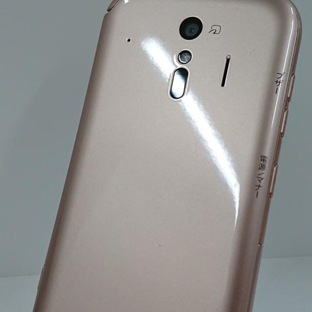 らくらくスマートフォン me F-01L ドコモ ゴールド 送料無料 即決 本体
