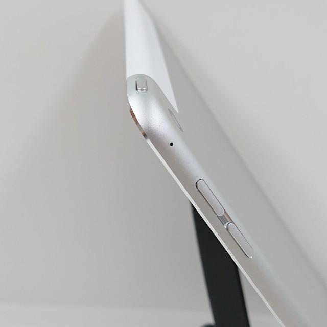 iPad Air 2 Wi-Fi + Cellular 128GB ドコモ シルバー 送料無料 即決