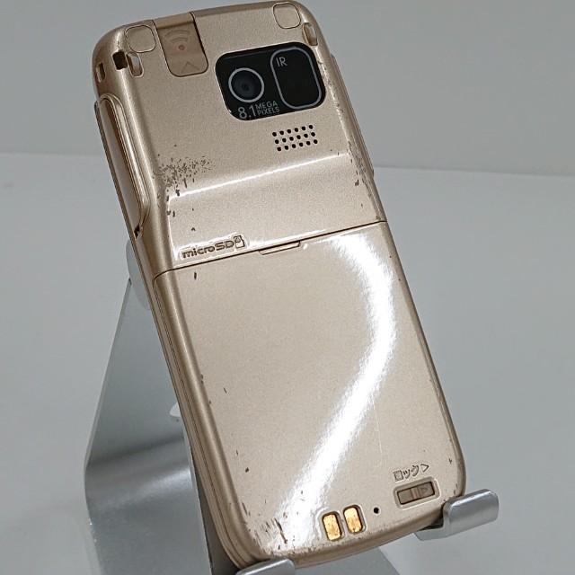 らくらくホン7 F-09B ドコモ ゴールド 送料無料 即決 本体 c15761