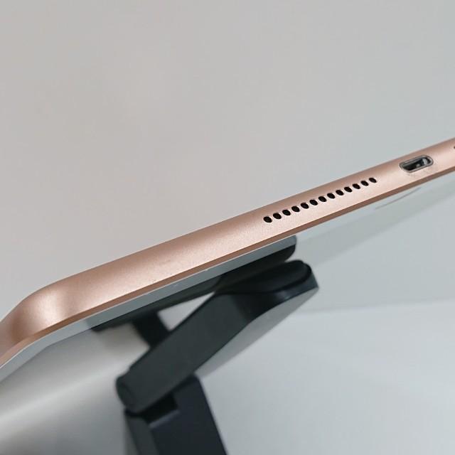 iPad 第7世代 Wi-Fi+Cellular 32GB ドコモ ゴールド 送料無料 即決