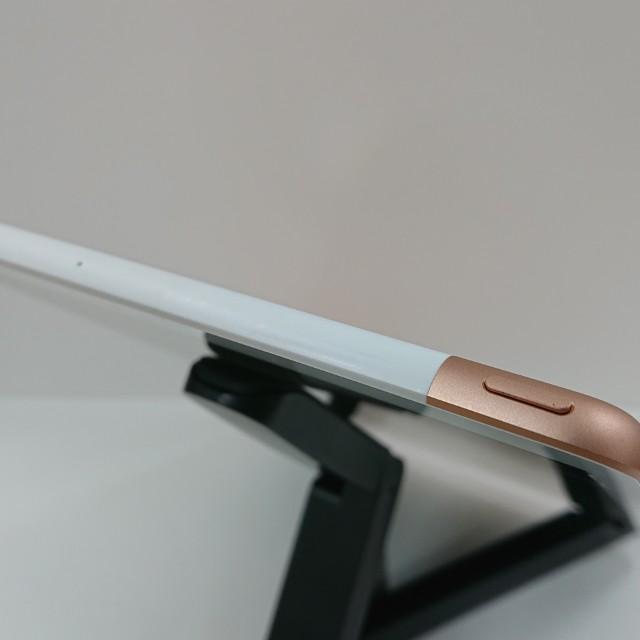 iPad 第7世代 Wi-Fi+Cellular 32GB ドコモ ゴールド 送料無料 即決