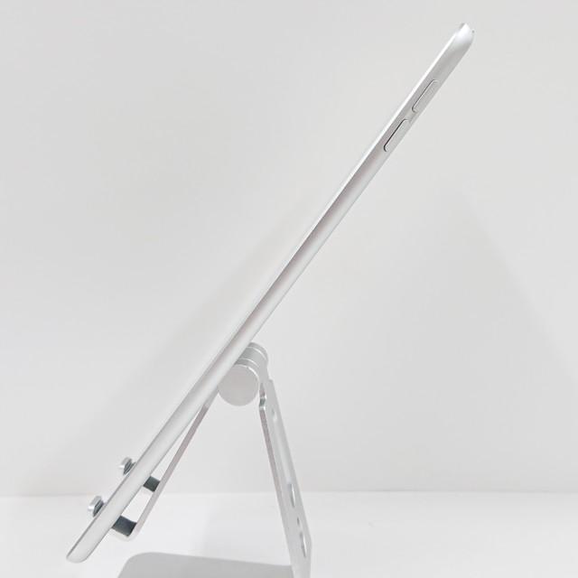 iPad mini 5 Wi-Fiモデル 64GB シルバー 送料無料 即決 本体 c16030