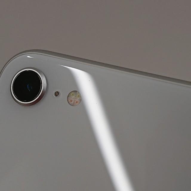 iPhoneSE 第2世代 64GB ドコモ ホワイト 送料無料 即決 本体 c16082