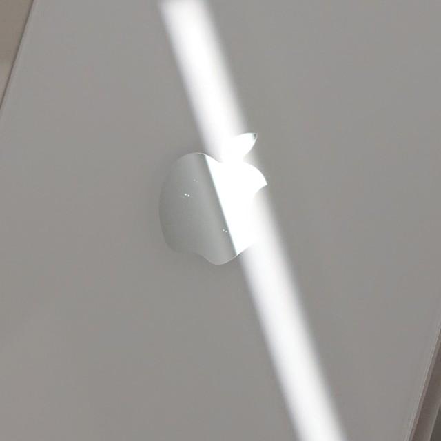 iPhoneSE 第2世代 64GB ドコモ ホワイト 送料無料 即決 本体 c16084