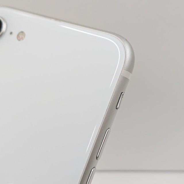 iPhoneSE 第2世代 64GB ドコモ ホワイト 送料無料 即決 本体 c16495