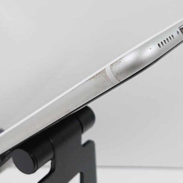 iPhoneSE 第2世代 64GB ドコモ ホワイト 送料無料 即決 本体 c16497